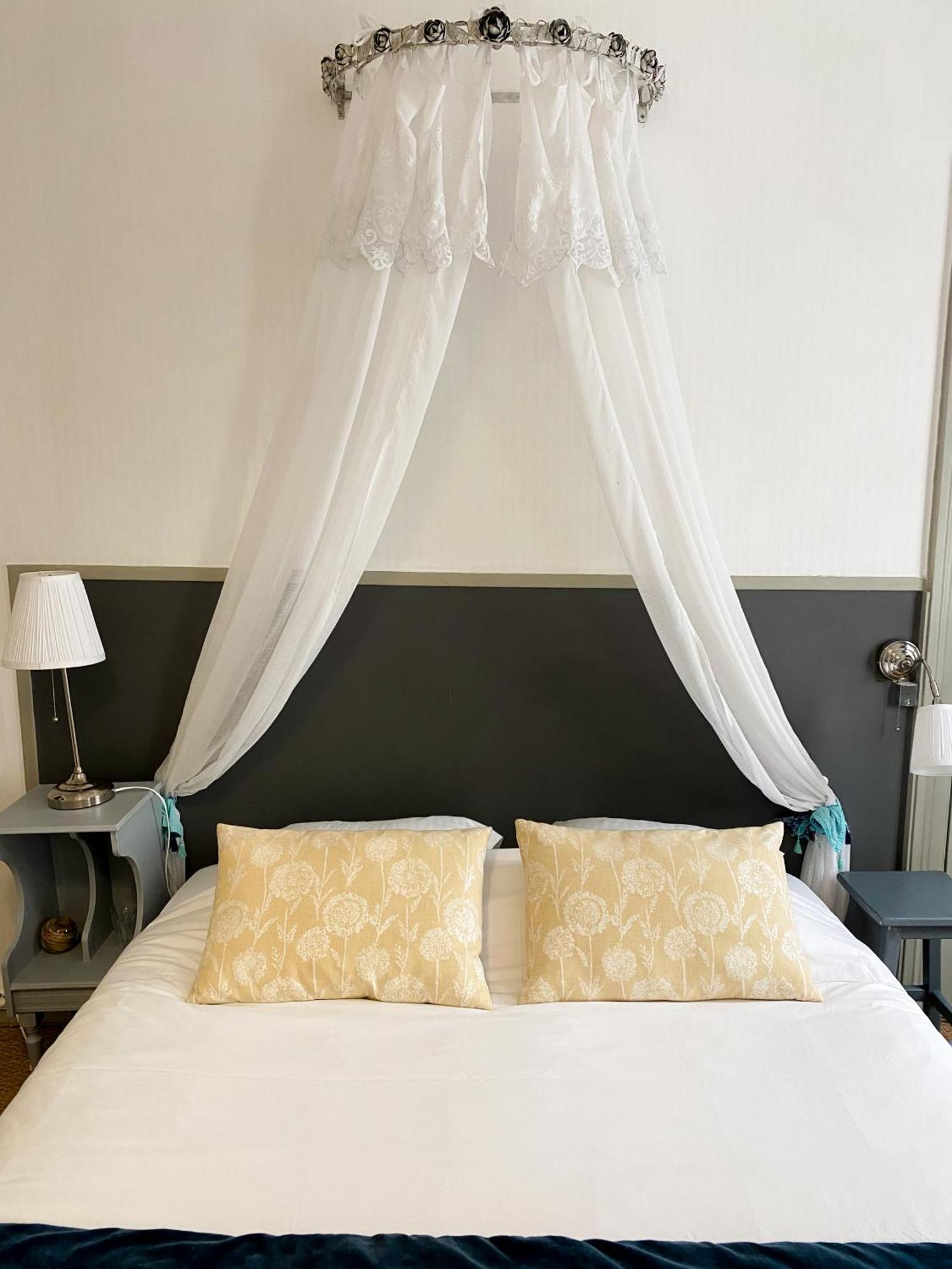 Chambres D'Hotes La Villa Alienor Лез-Андели Экстерьер фото