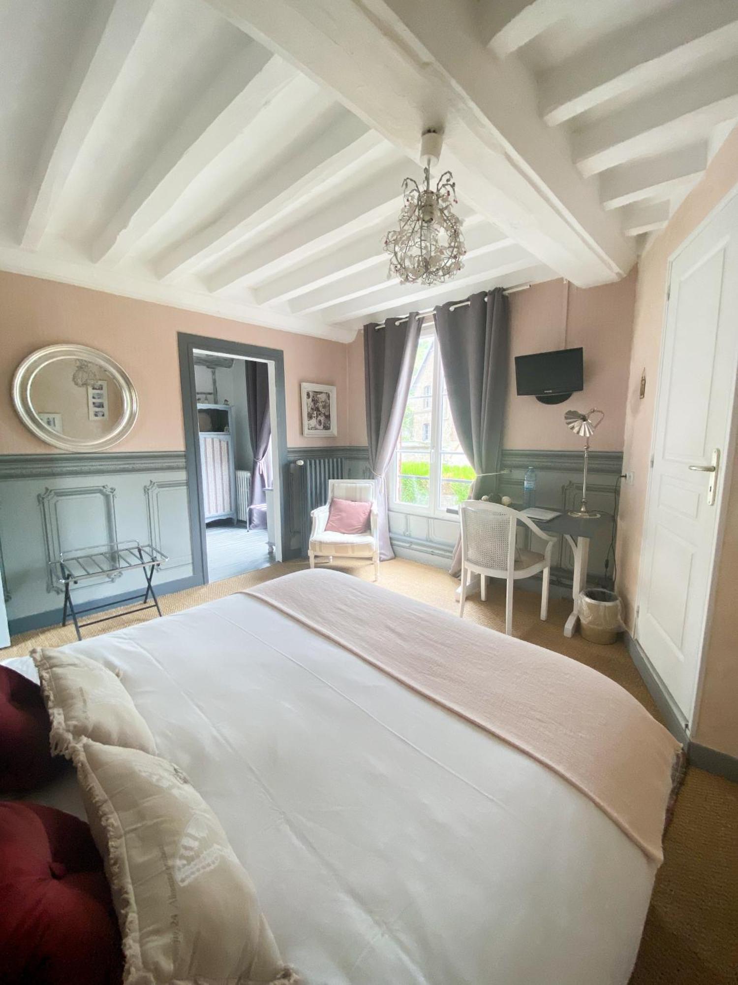 Chambres D'Hotes La Villa Alienor Лез-Андели Экстерьер фото