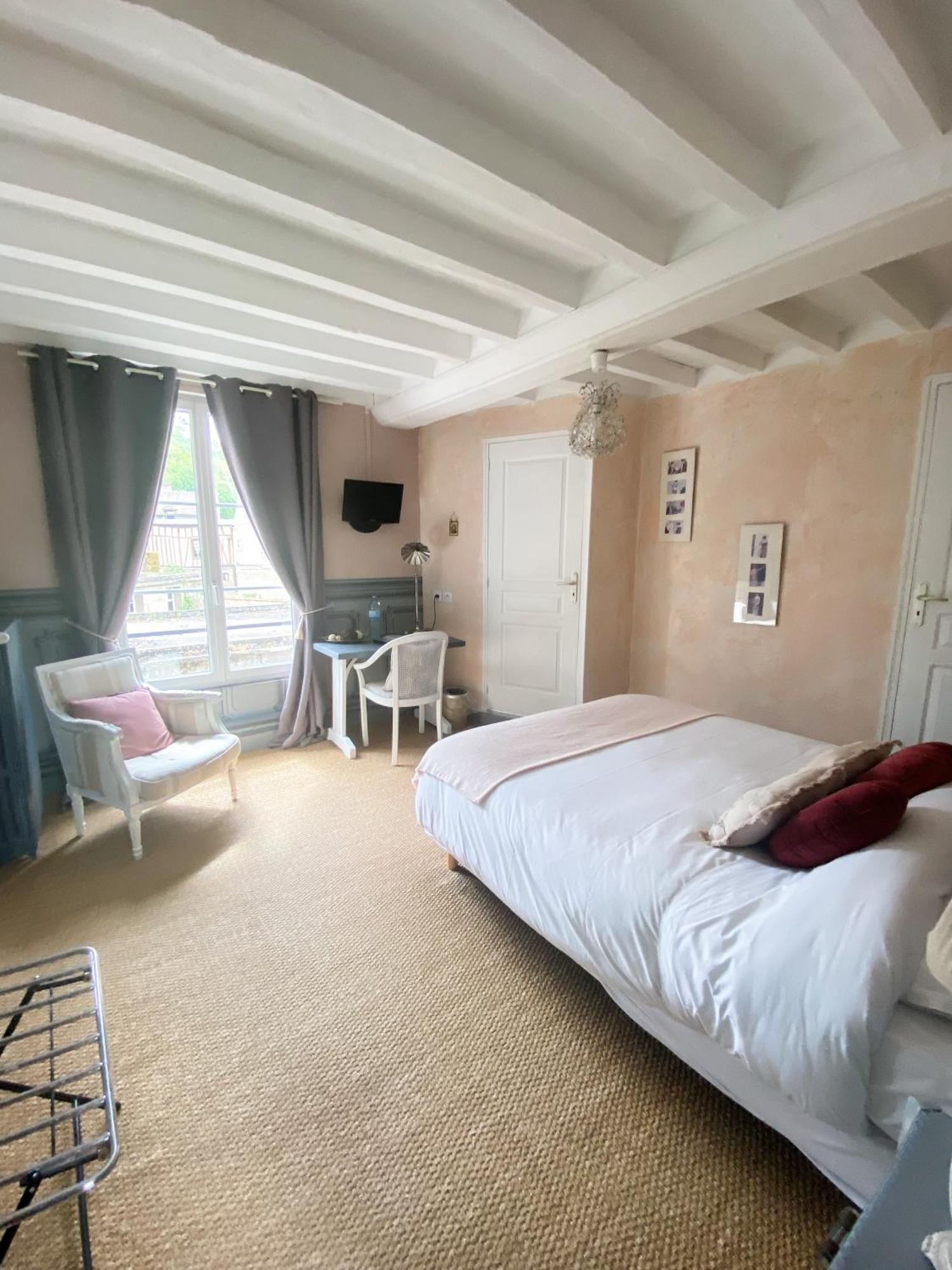 Chambres D'Hotes La Villa Alienor Лез-Андели Экстерьер фото