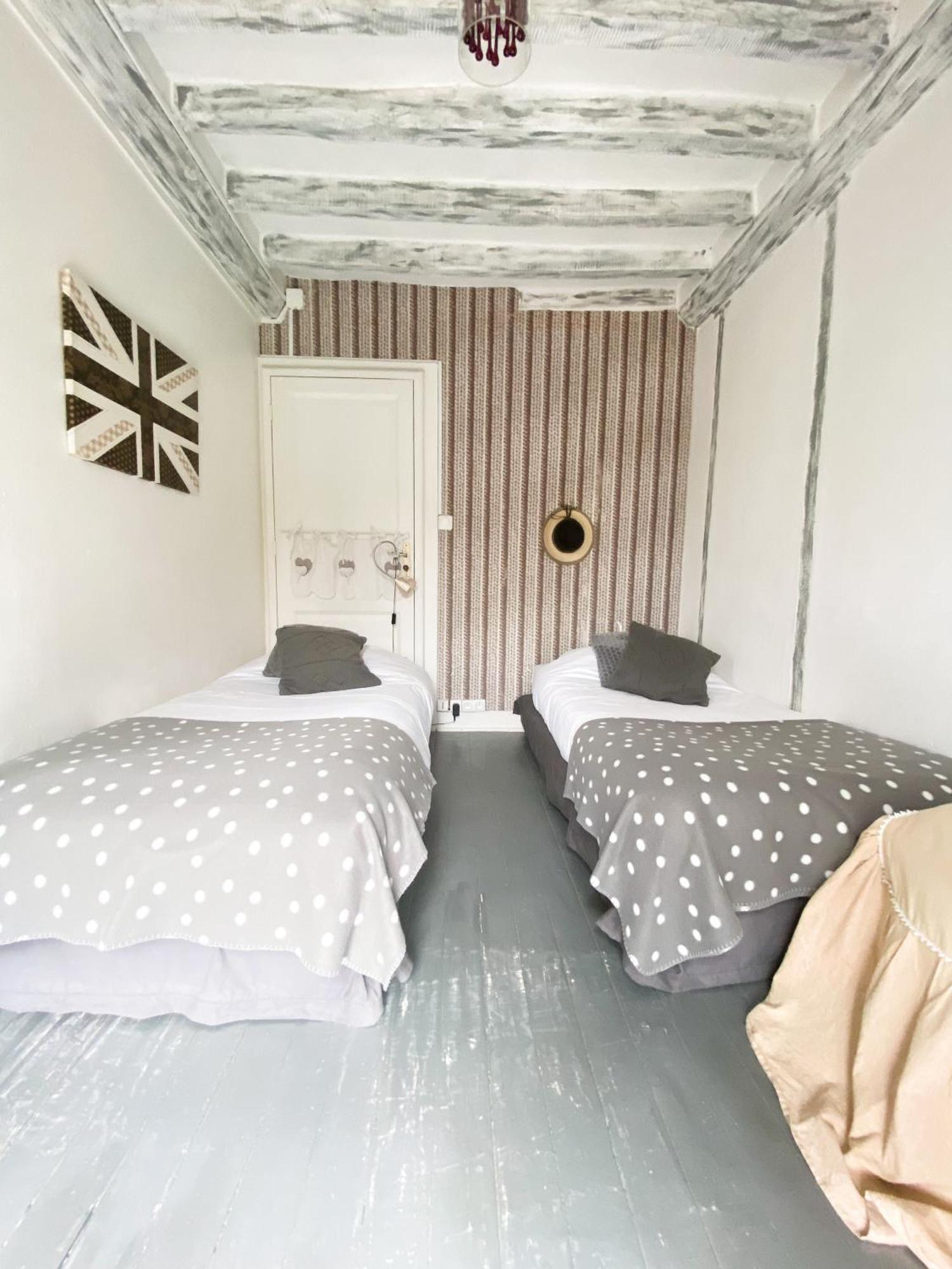 Chambres D'Hotes La Villa Alienor Лез-Андели Экстерьер фото